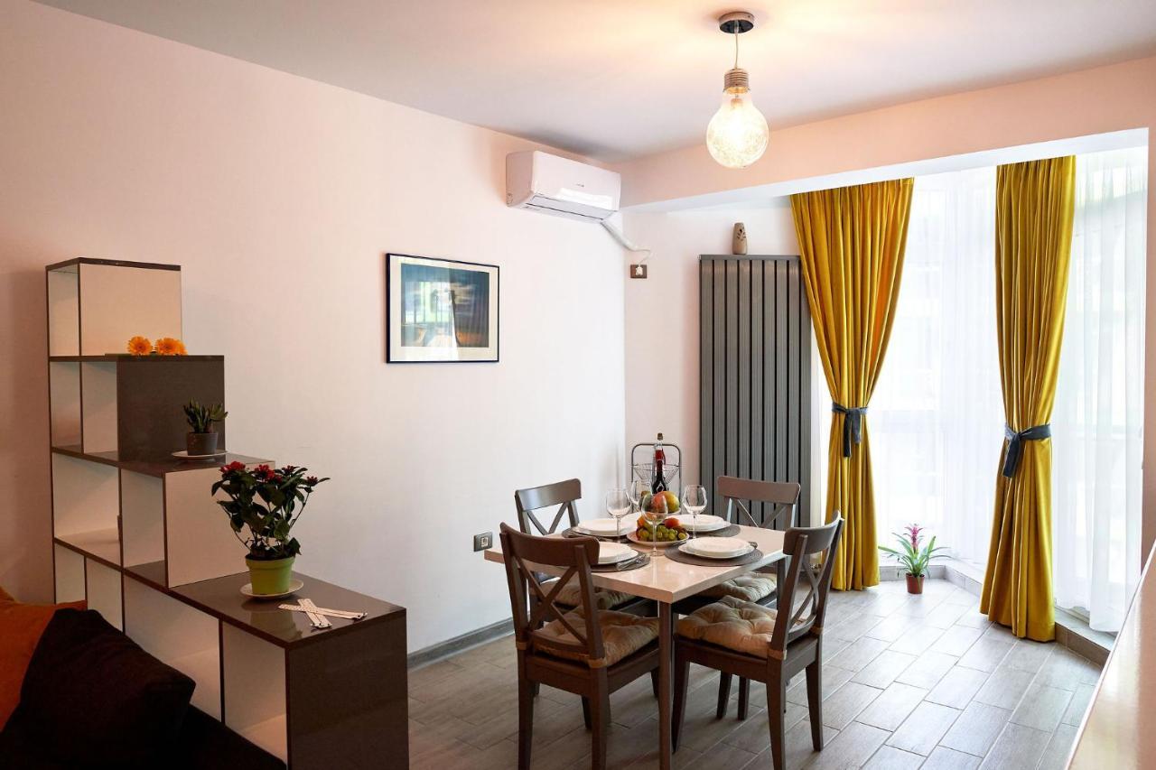 Submarine Apartment Spa N Pool Beach Resort Navodari Exterior photo