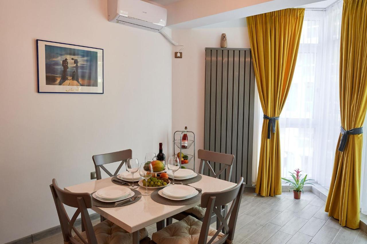 Submarine Apartment Spa N Pool Beach Resort Navodari Exterior photo